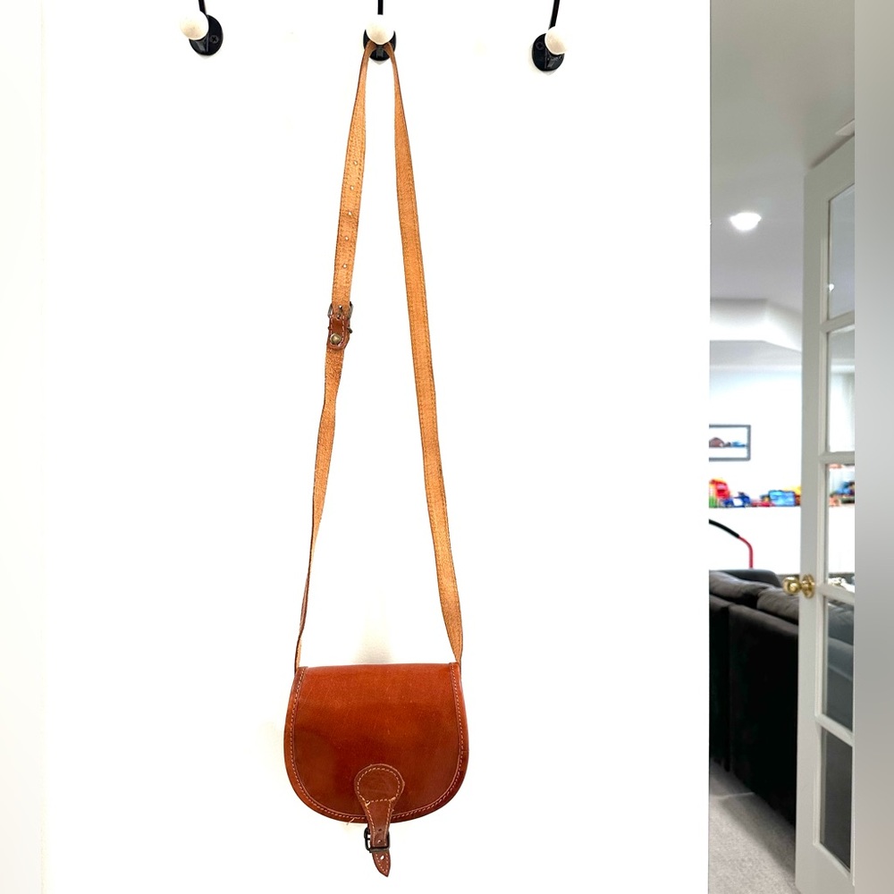 Leather cross body purse